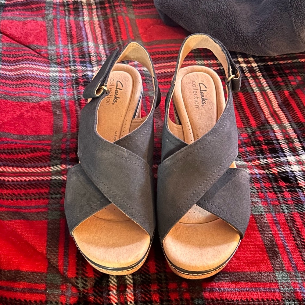 Clark’s Giselle Cove Wedge Sandals